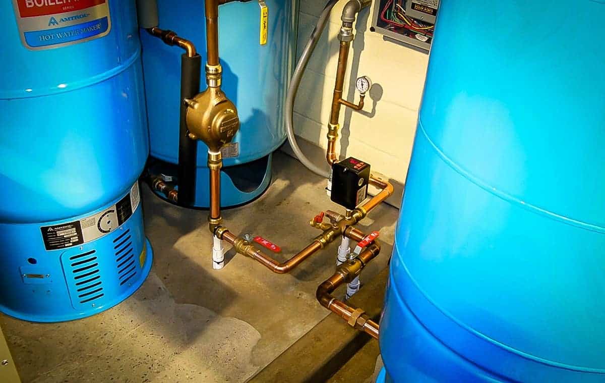 Какое давление воды должно быть в системе водоснабжения частного дома?